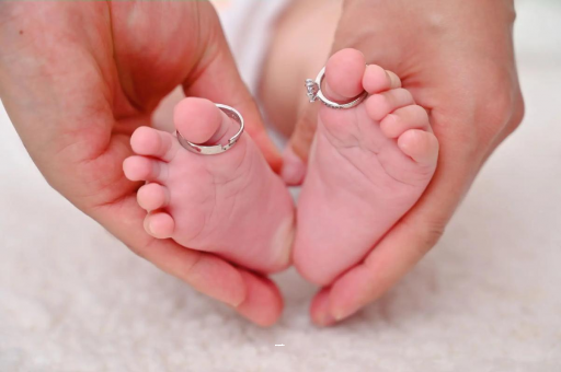 泰兴孕妇肚子隐隐作痛